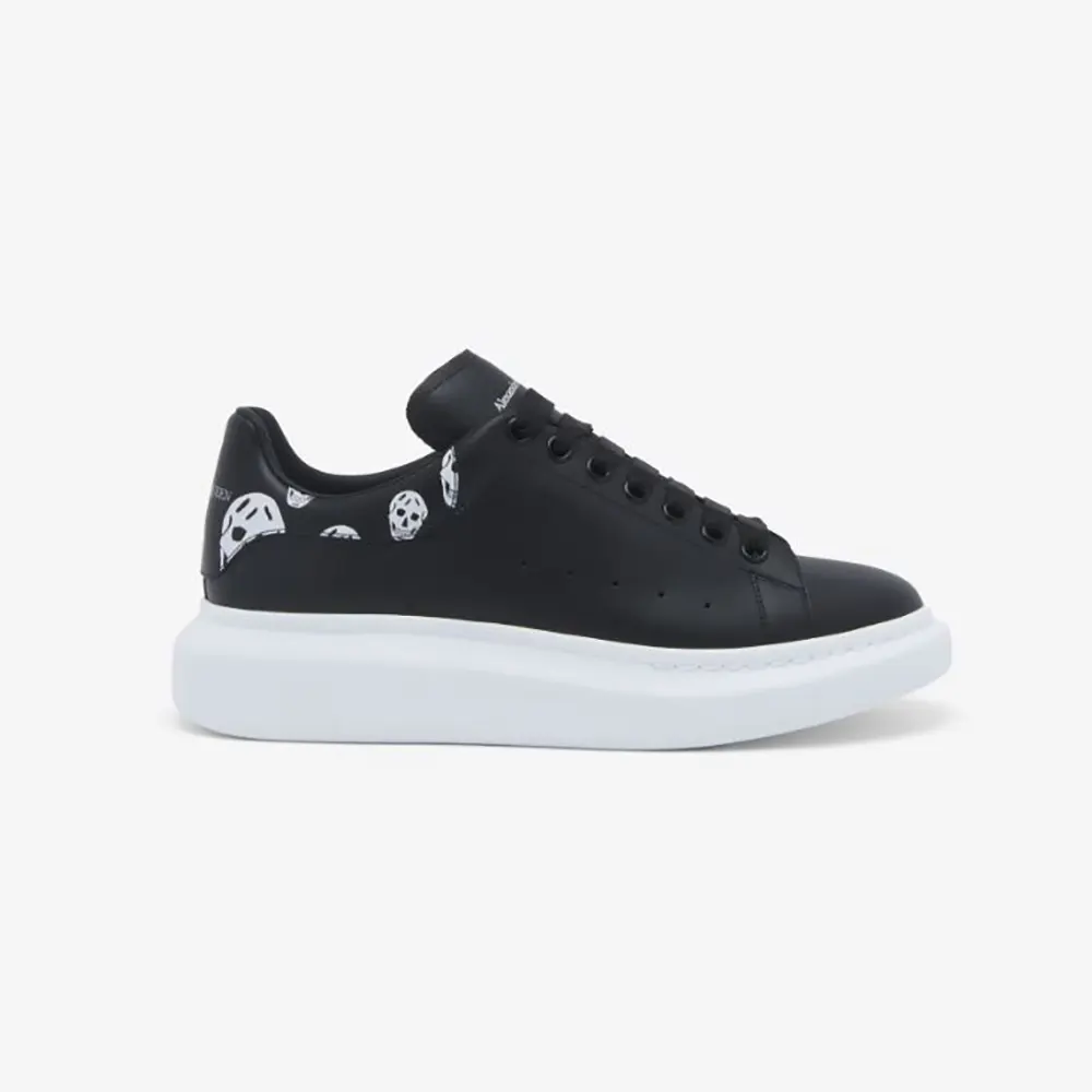 Alexander Mcqueen Unisex Oversized Sneaker in Black/White