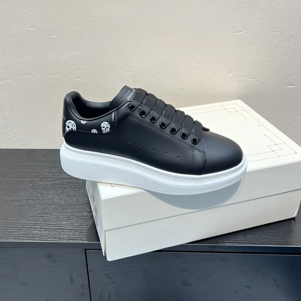 Alexander Mcqueen Unisex Oversized Sneaker in Black/White - image 7