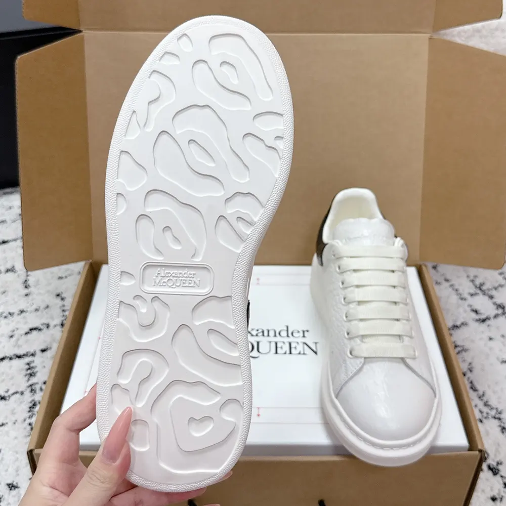 Alexander Mcqueen Unisex Oversized Sneaker in Off White/Black - image 10