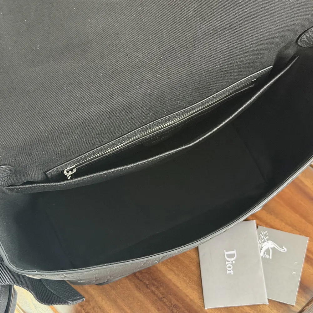 Dior Men Small Dior Jett Messenger Bag with Flap Black Dior Gravity Leather - image 7