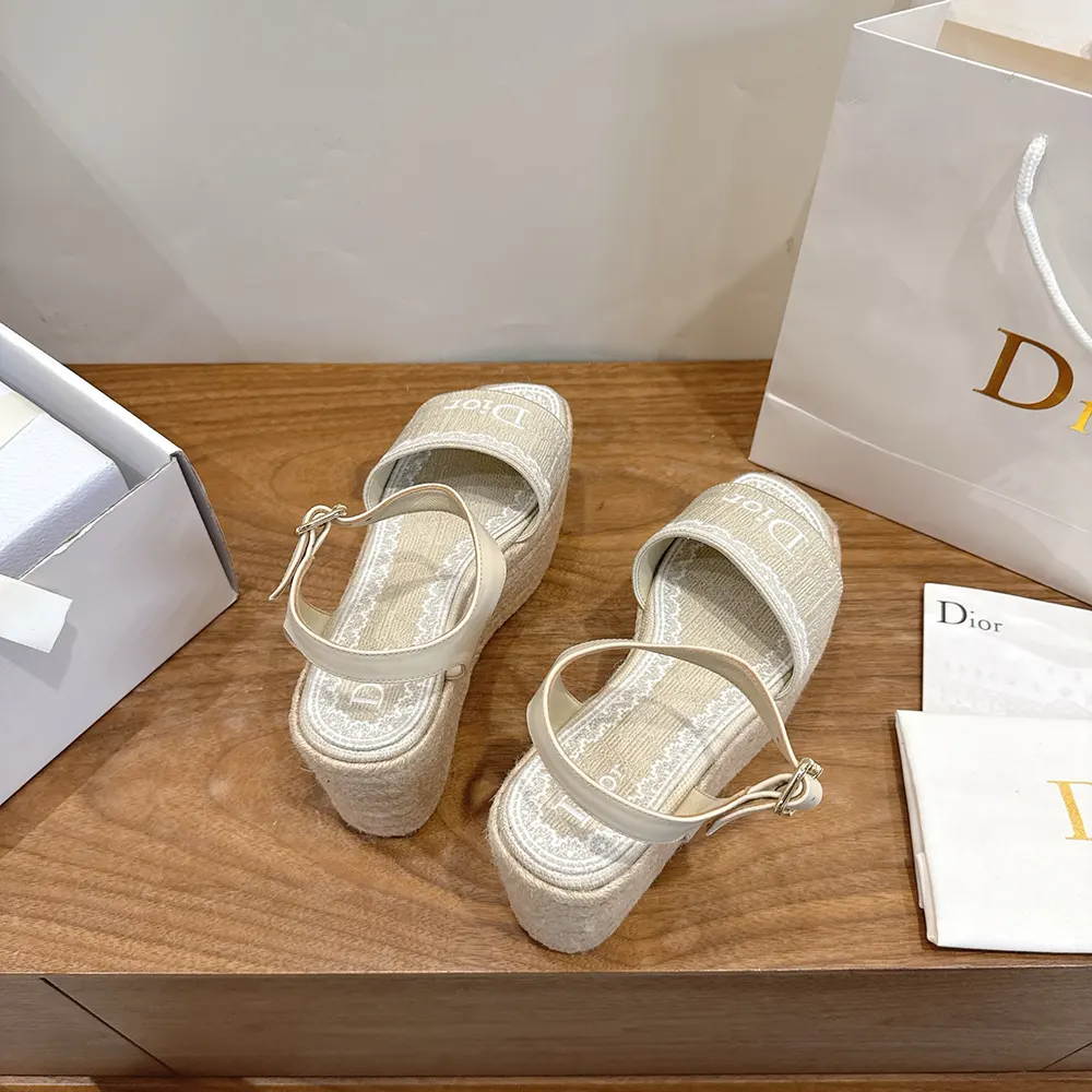 Dior Women Dentelle Wedge Sandal Trench Dior Oblique Embroidered Cotton and White Lace - image 6
