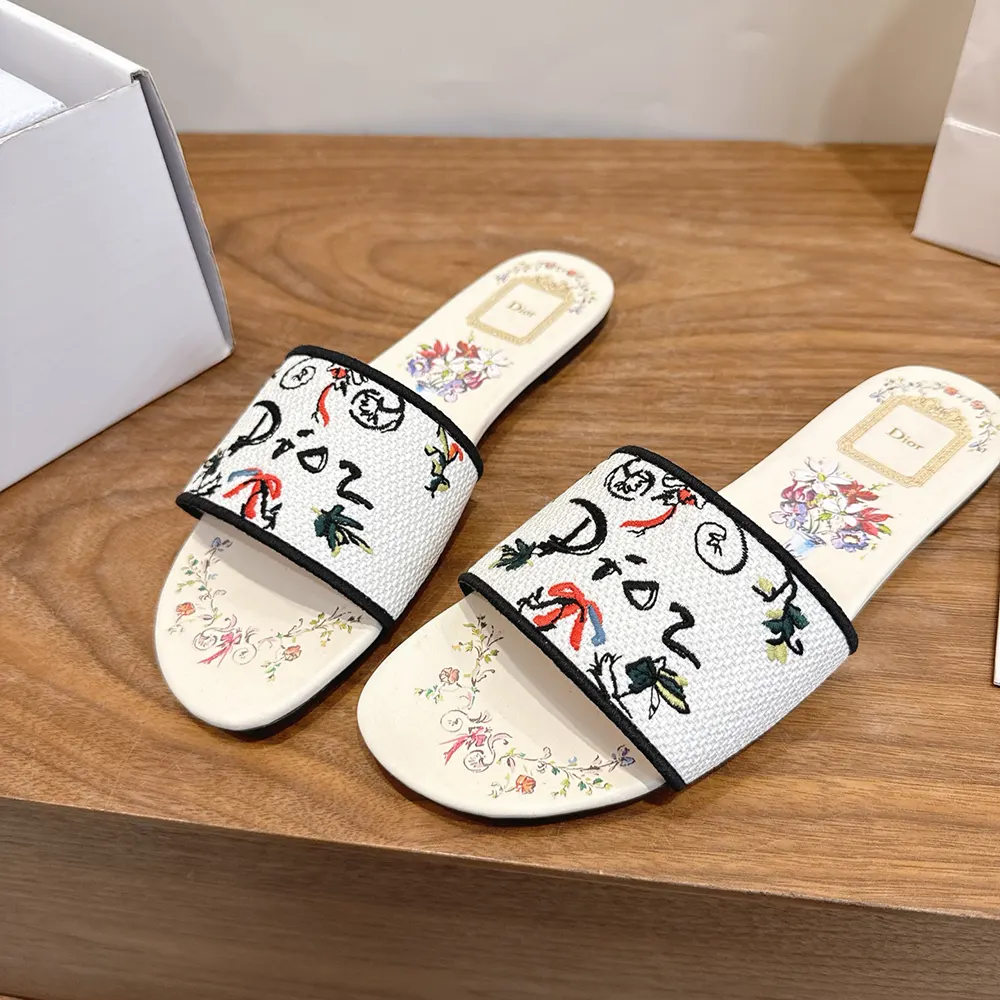 Dior Women Dioriviera Dway Slide White Embroidered Cotton and Multicolor Dior Arabesque Motif - image 8