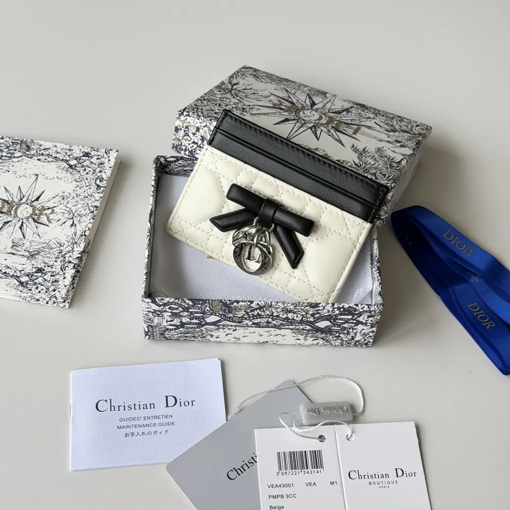 Close-up of lambskin texture and Cannage stitching on Lady Dior card holder