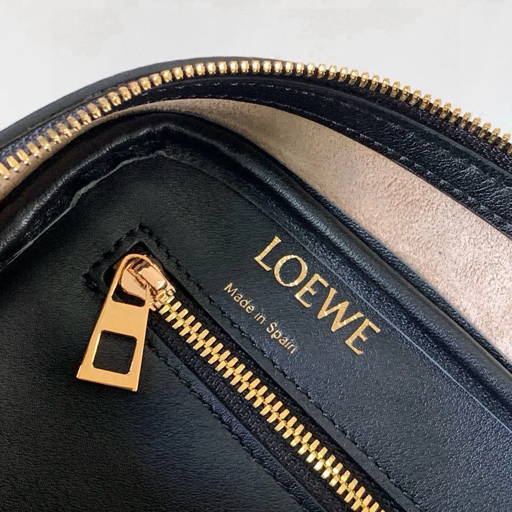Loewe Unisex Amazona 23 Bag in Nappa Calfskin-Black - image 10