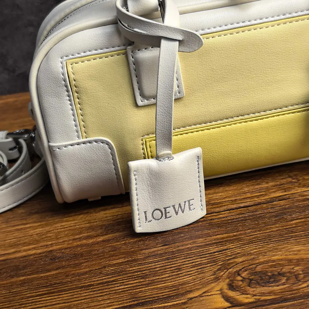 Loewe Women Amazona 23 Cropped Bag in Nappa Calfskin-Pale Grey - image 8