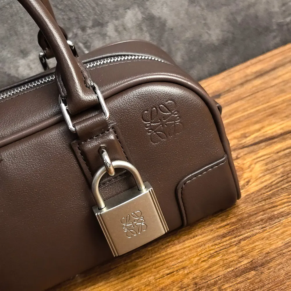 Loewe Women Amazona 23 Cropped Bag in Shiny Calfskin-Squirrel - image 7