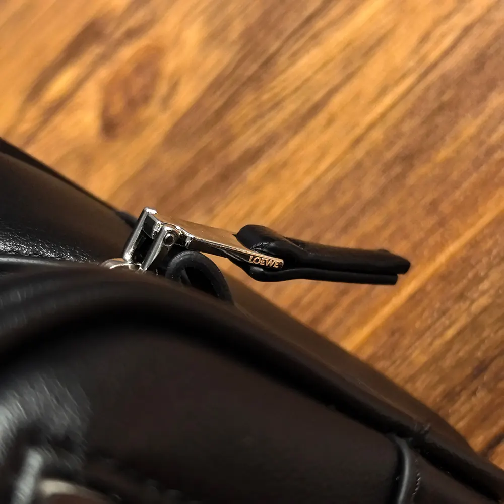 Loewe Women Amazona 23 Cropped Bag in Nappa Calfskin-Black/Burgundy - image 7