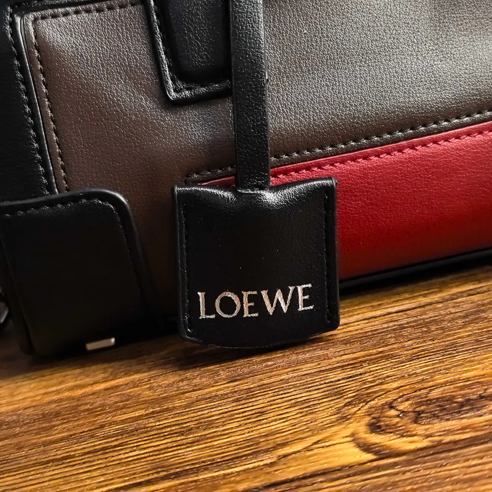 Loewe Women Amazona 23 Cropped Bag in Nappa Calfskin-Black/Burgundy - image 9