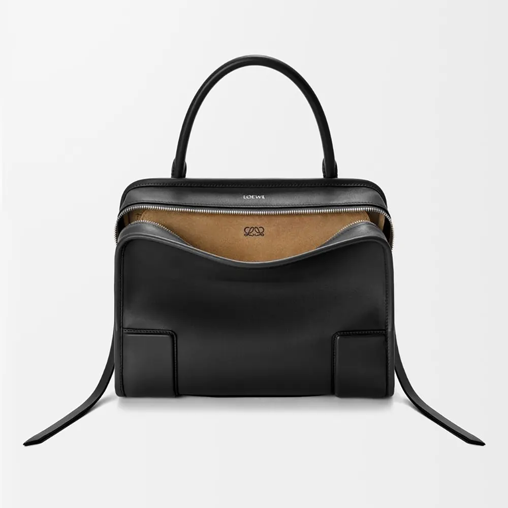 Front view of Loewe Women Medium Amazona 180 Bag in black calfskin