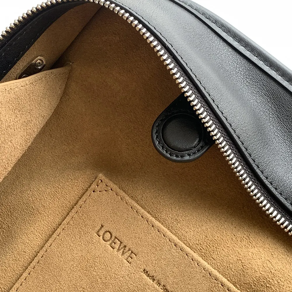 Loewe Women Medium Amazona 180 Bag in Soft Calfskin - image 10