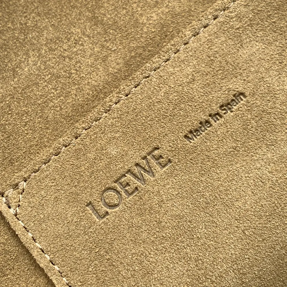 Loewe Women Medium Amazona 180 Bag in Soft Calfskin - image 27