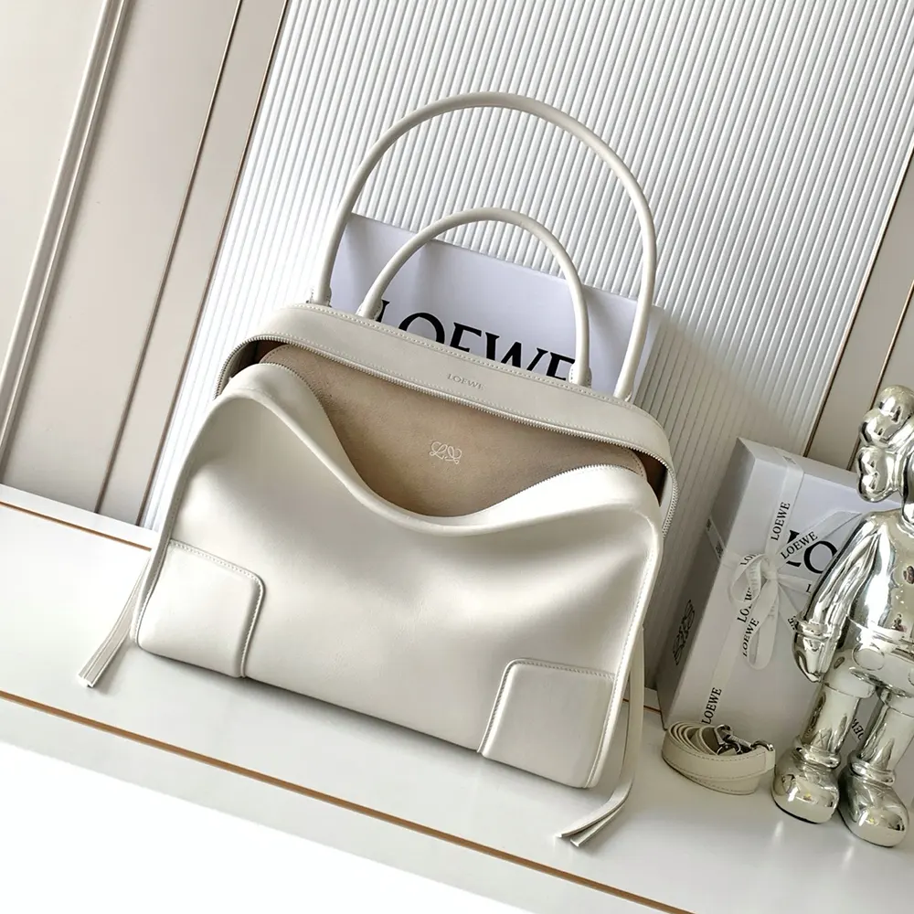 Loewe Women Medium Amazona 180 Bag in Soft Calfskin - image 12