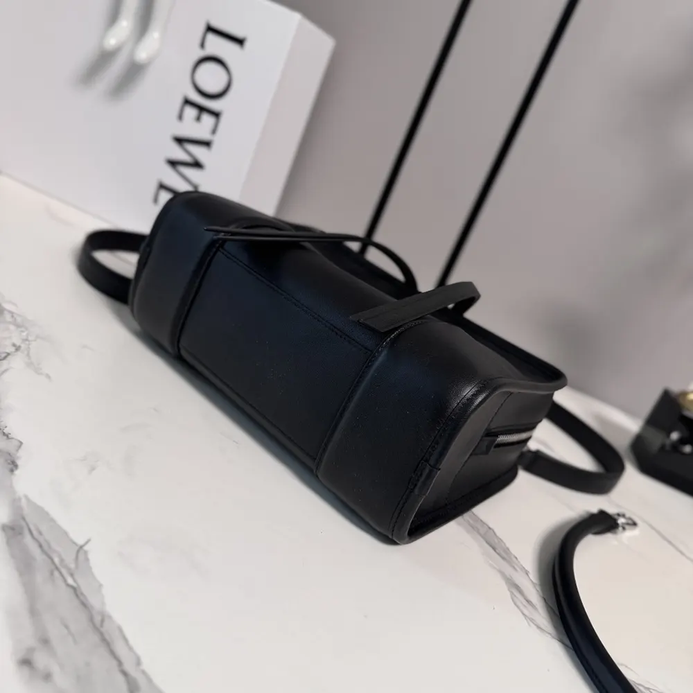 Loewe Women Small Amazona 180 Bag in Soft Calfskin - image 6