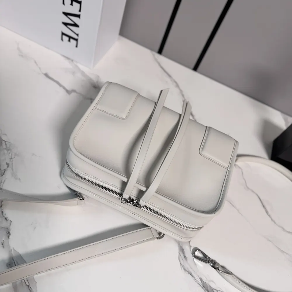 Loewe Women Small Amazona 180 Bag in Soft Calfskin - image 15