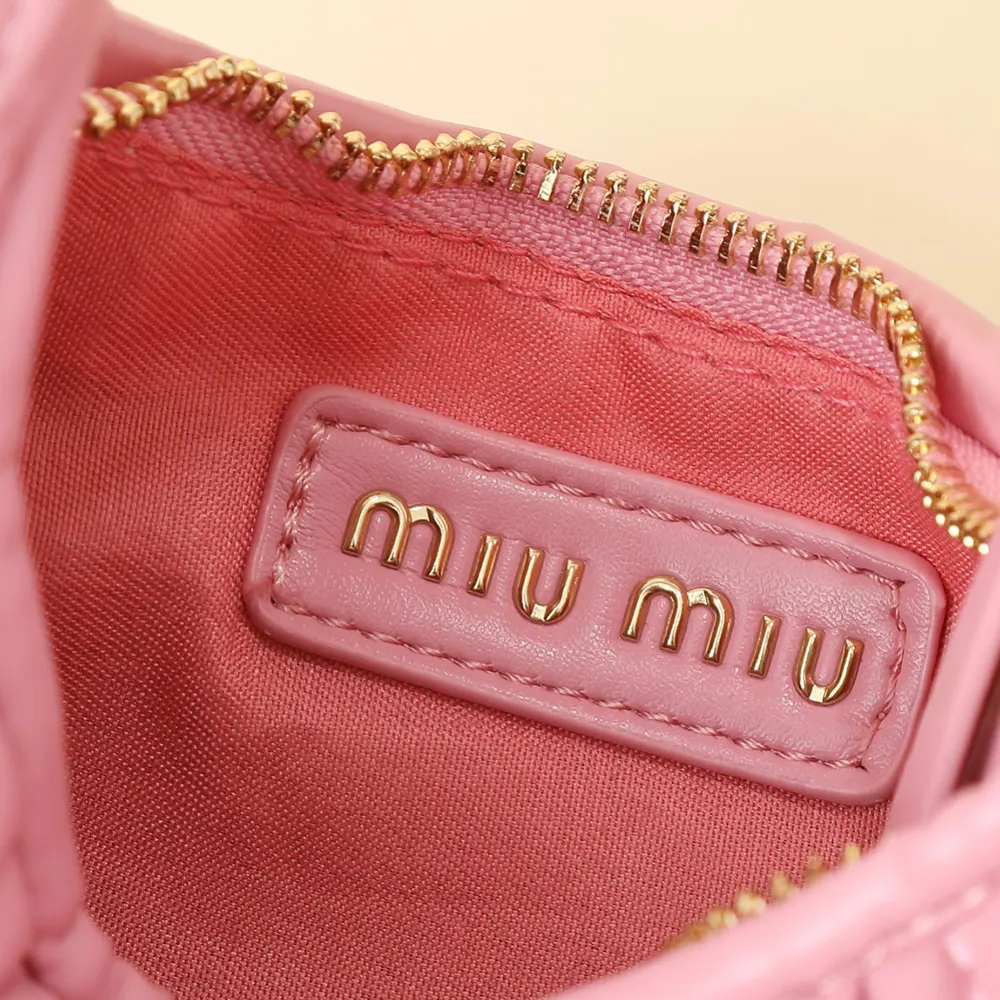 Miu Miu Women Wander Matelassé Nappa Leather Hobo Bag-Pink - image 10