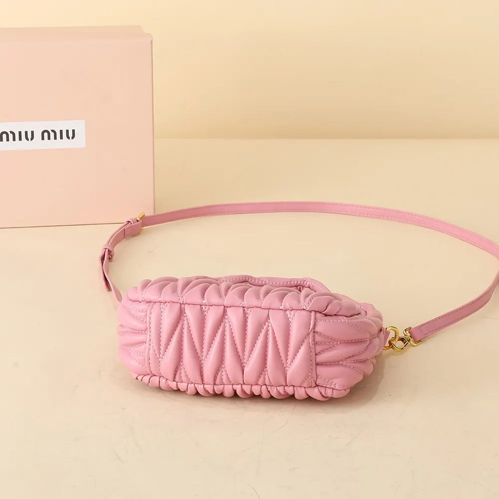 Miu Miu Women Wander Matelassé Nappa Leather Hobo Bag-Pink - image 5