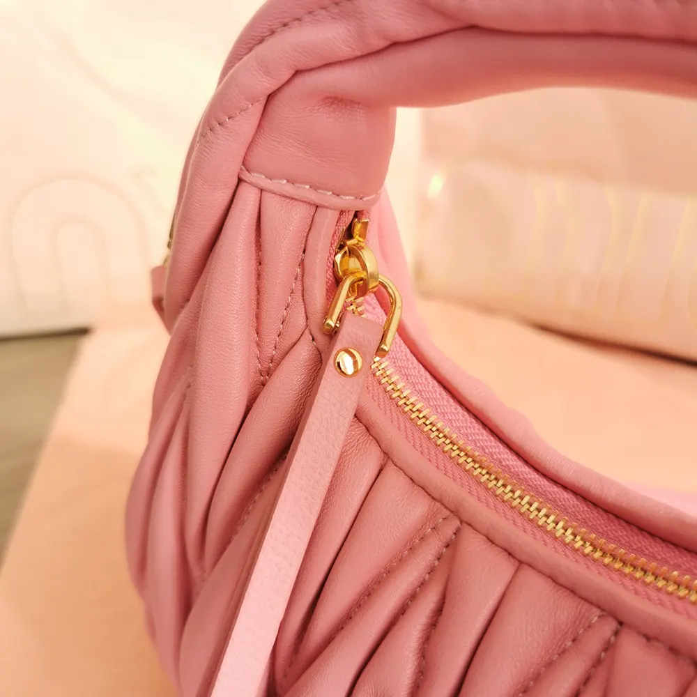 Miu Miu Women Wander Matelassé Nappa Leather Hobo Mini-Bag-Pink - image 7