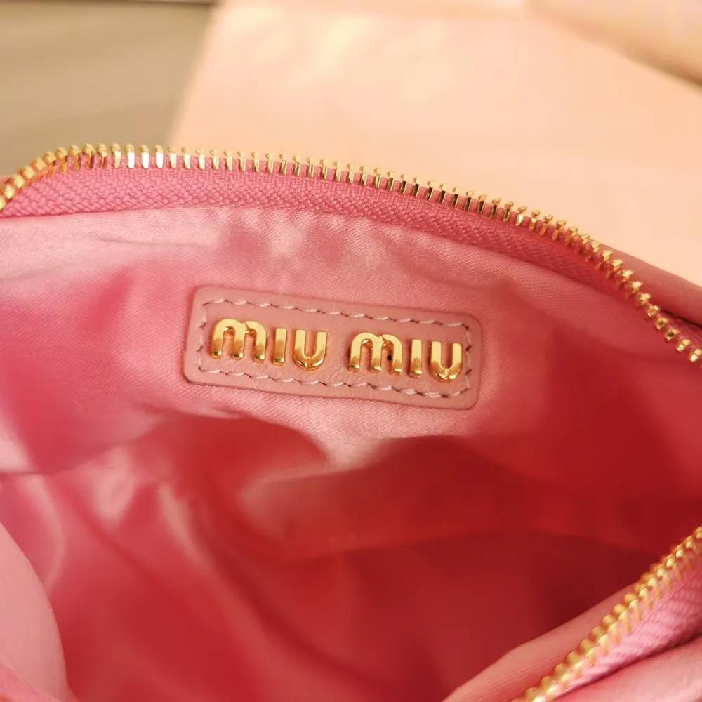 Miu Miu Women Wander Matelassé Nappa Leather Hobo Mini-Bag-Pink - image 9