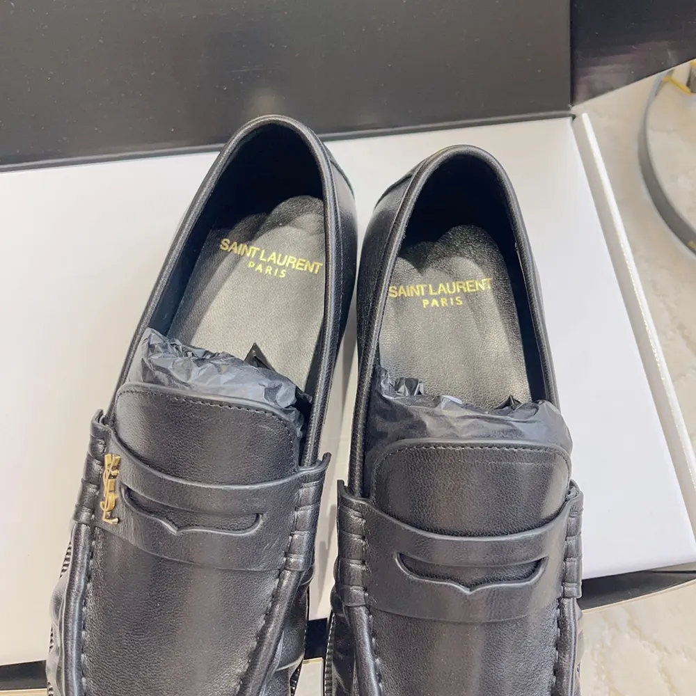 Saint Laurent YSL Unisex Le Loafer Supple in Matte Leather-Black - image 6
