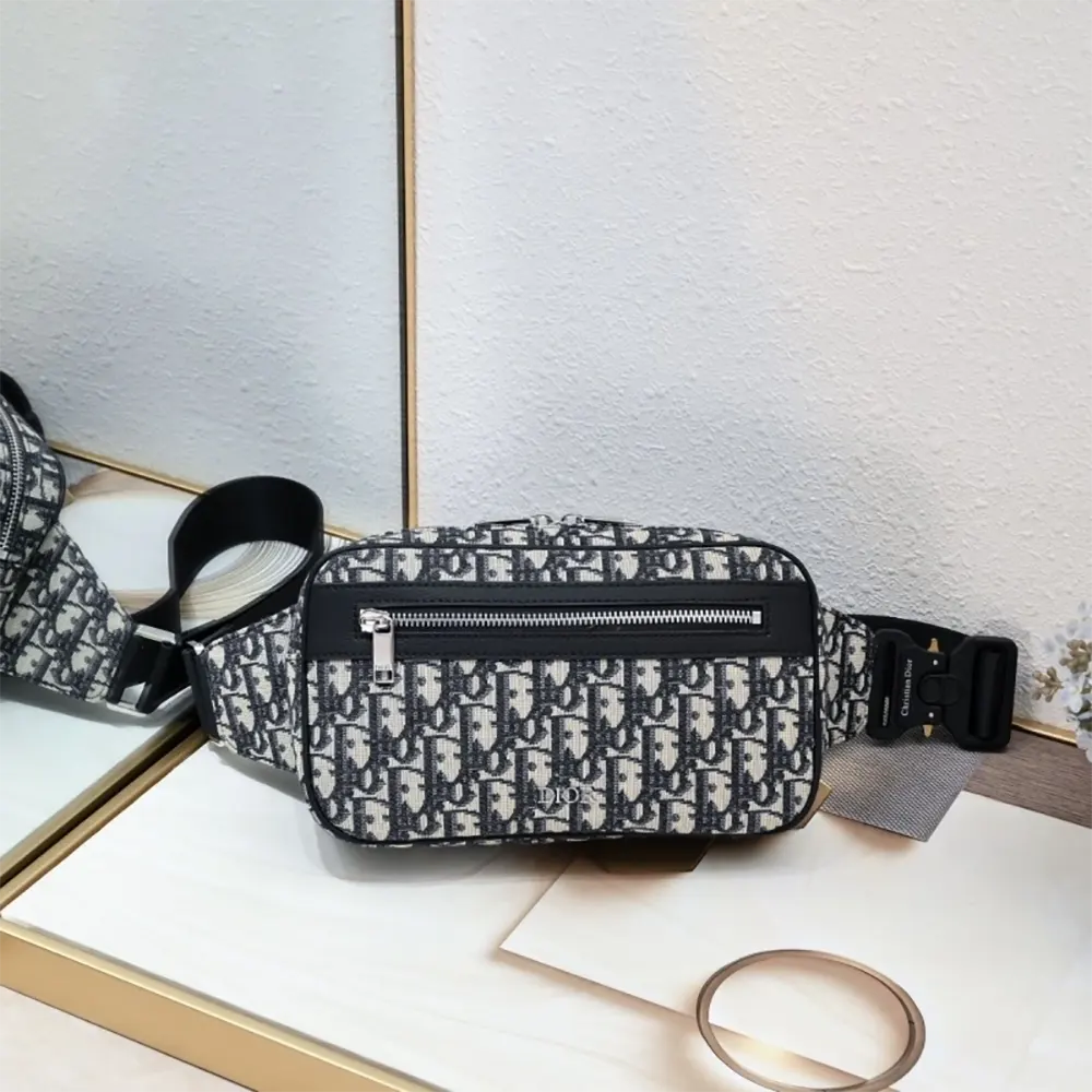 Close-up detail of Dior Oblique jacquard pattern on Safari Belt Bag