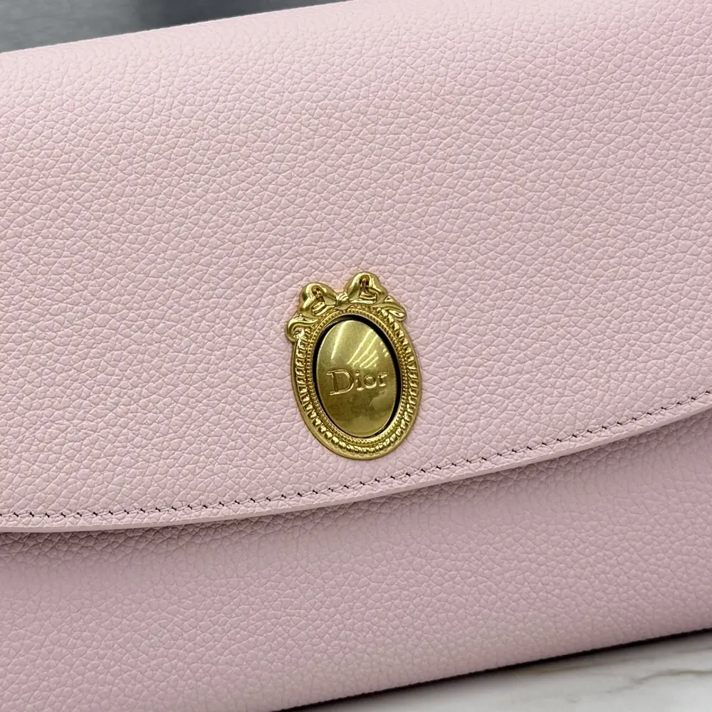 Dior Women Médaillon Envelope Pouch with Strap Rose Tendre and Gris Pietro Grained Calfskin - image 9