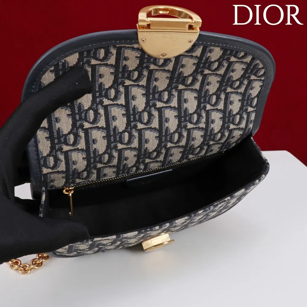 Dior Women Small Dior Médaillon Flap Bag with Chain Blue Dior Oblique Jacquard - image 6