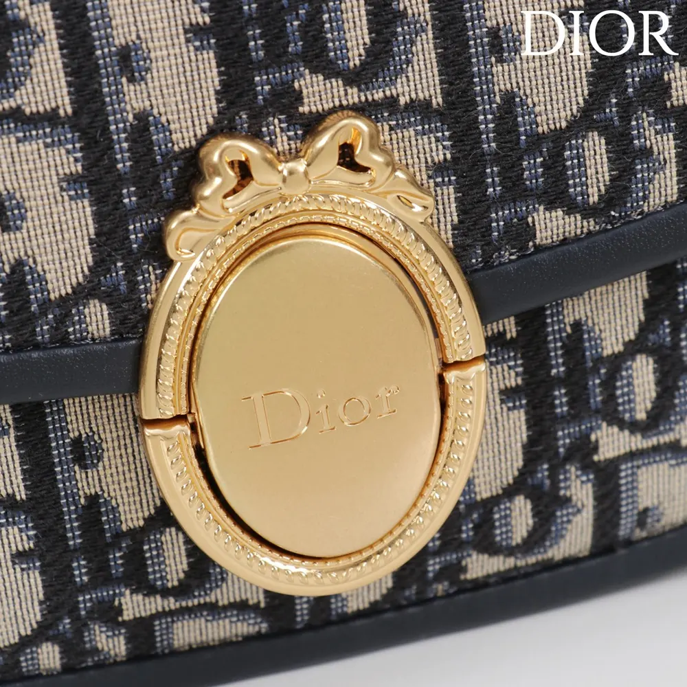 Dior Women Small Dior Médaillon Flap Bag with Chain Blue Dior Oblique Jacquard - image 9