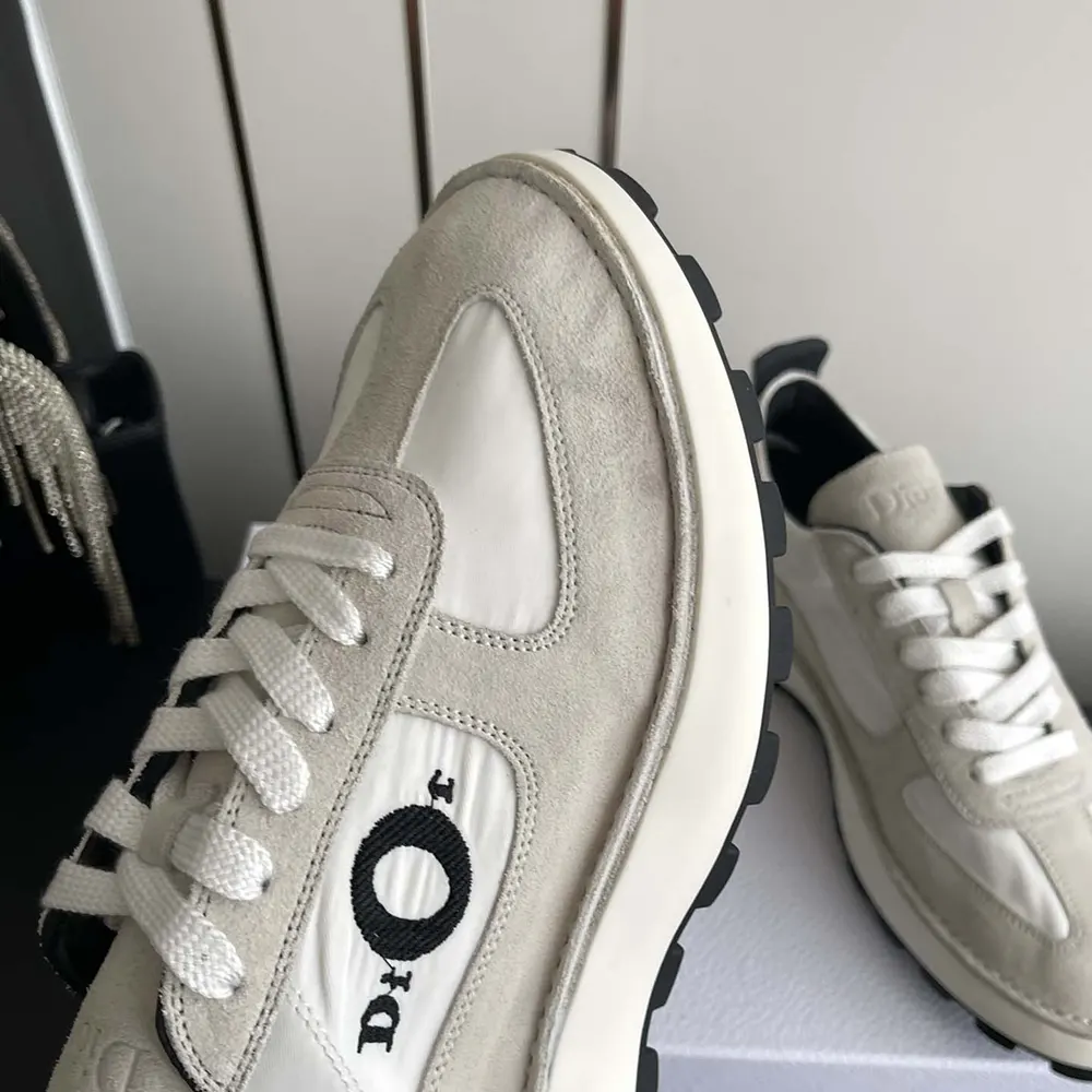 Dior Unisex Squash Sneaker Dior Gray Suede Calfskin and White Technical Fabric - image 9