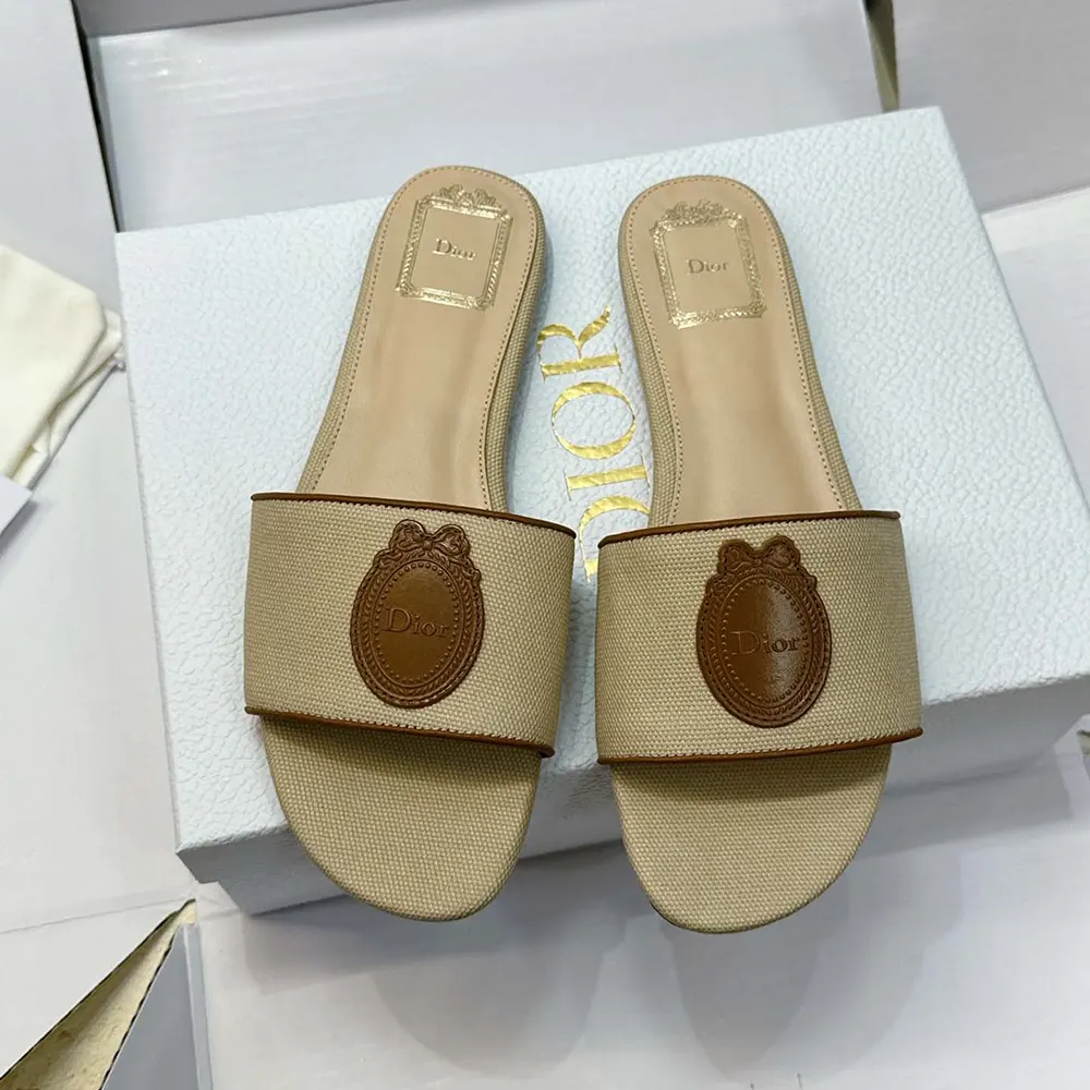 Dior Women Dioriviera Dior Médaillon Slide Natural Embroidered Cotton and Cognac Brown Calfskin - image 4