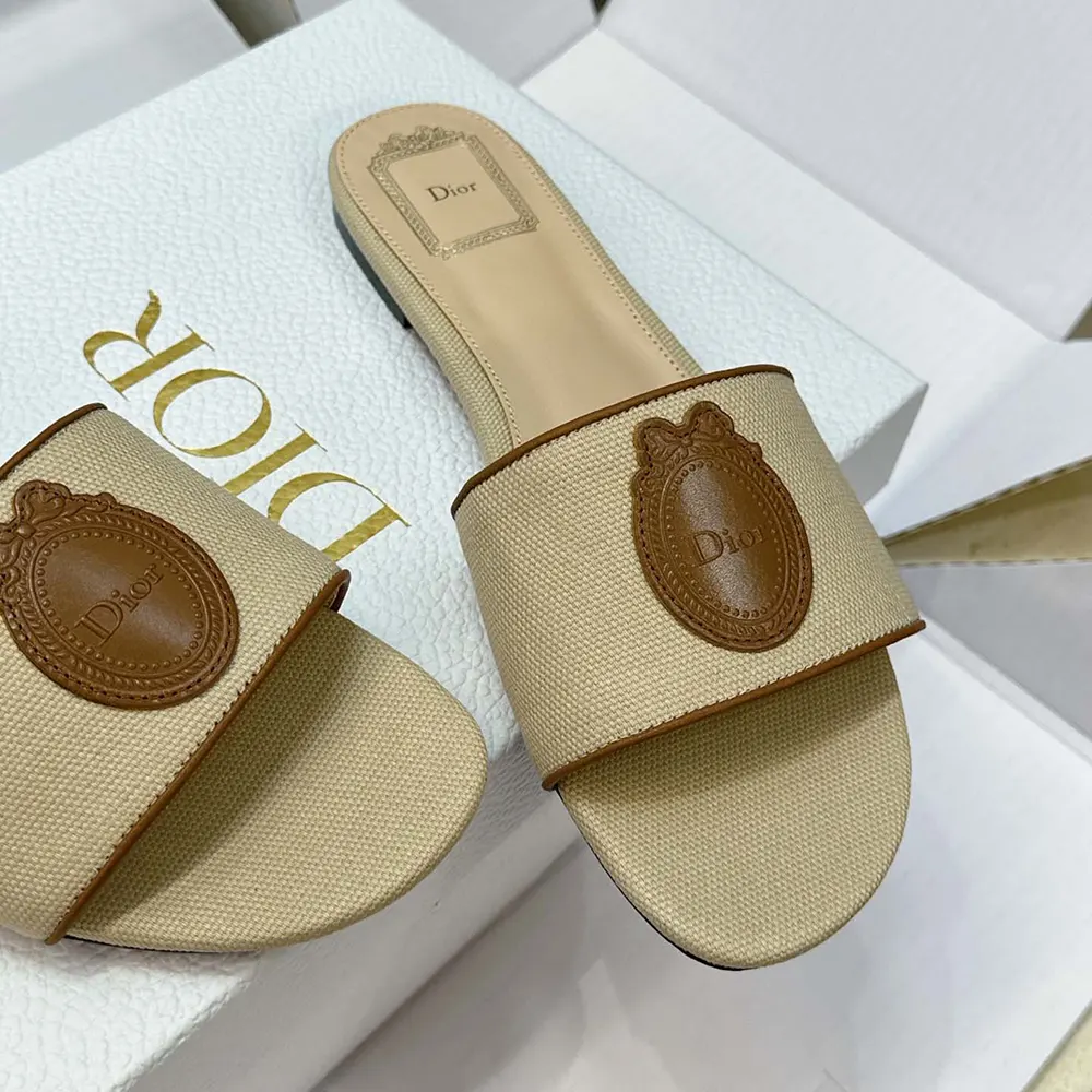 Dior Women Dioriviera Dior Médaillon Slide Natural Embroidered Cotton and Cognac Brown Calfskin - image 6