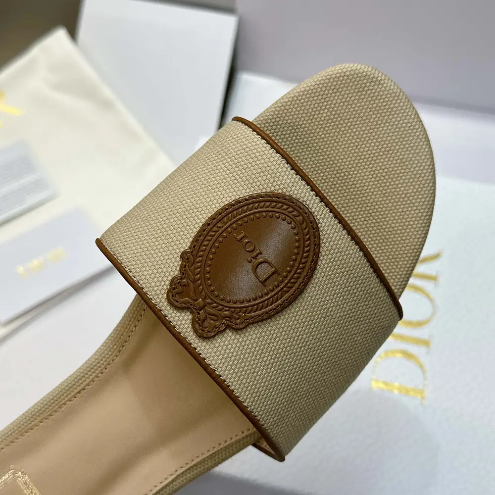 Dior Women Dioriviera Dior Médaillon Slide Natural Embroidered Cotton and Cognac Brown Calfskin - image 8
