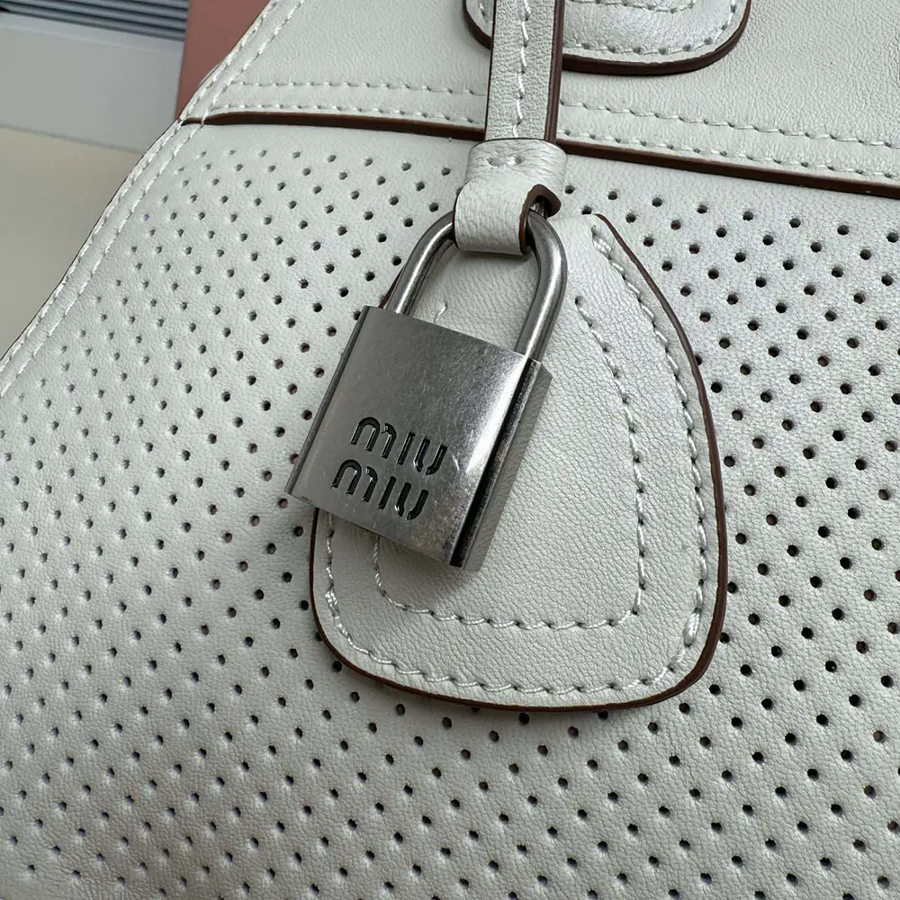Miu Miu Women Vivant Leather Bag Chalk White - image 9