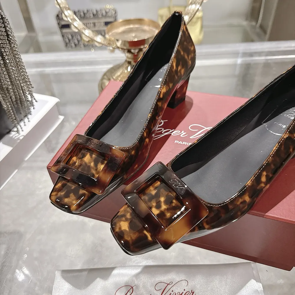 Roger Vivier Women Belle Vivier Pumps In Patent Leather - image 8