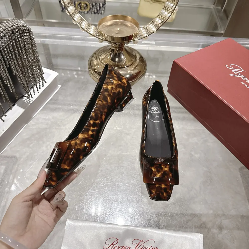 Roger Vivier Women Gommettine Ballerinas In Patent Leather - image 4