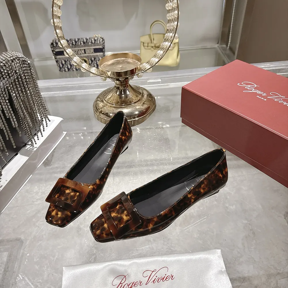 Roger Vivier Women Gommettine Ballerinas In Patent Leather - image 5