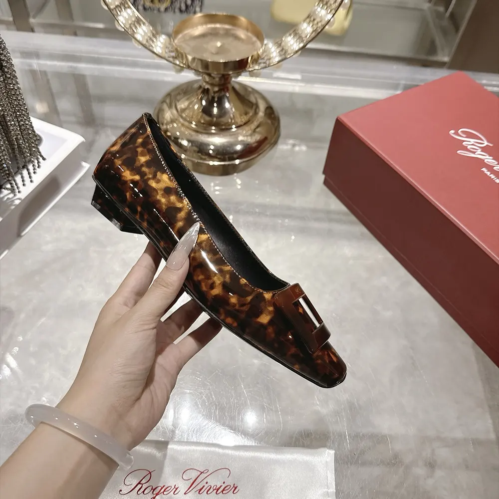 Roger Vivier Women Gommettine Ballerinas In Patent Leather - image 7