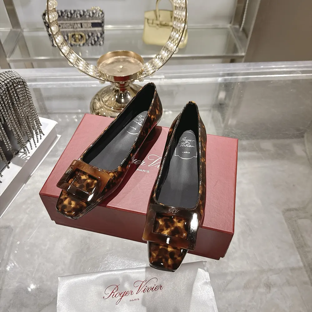 Roger Vivier Women Gommettine Ballerinas In Patent Leather - image 6