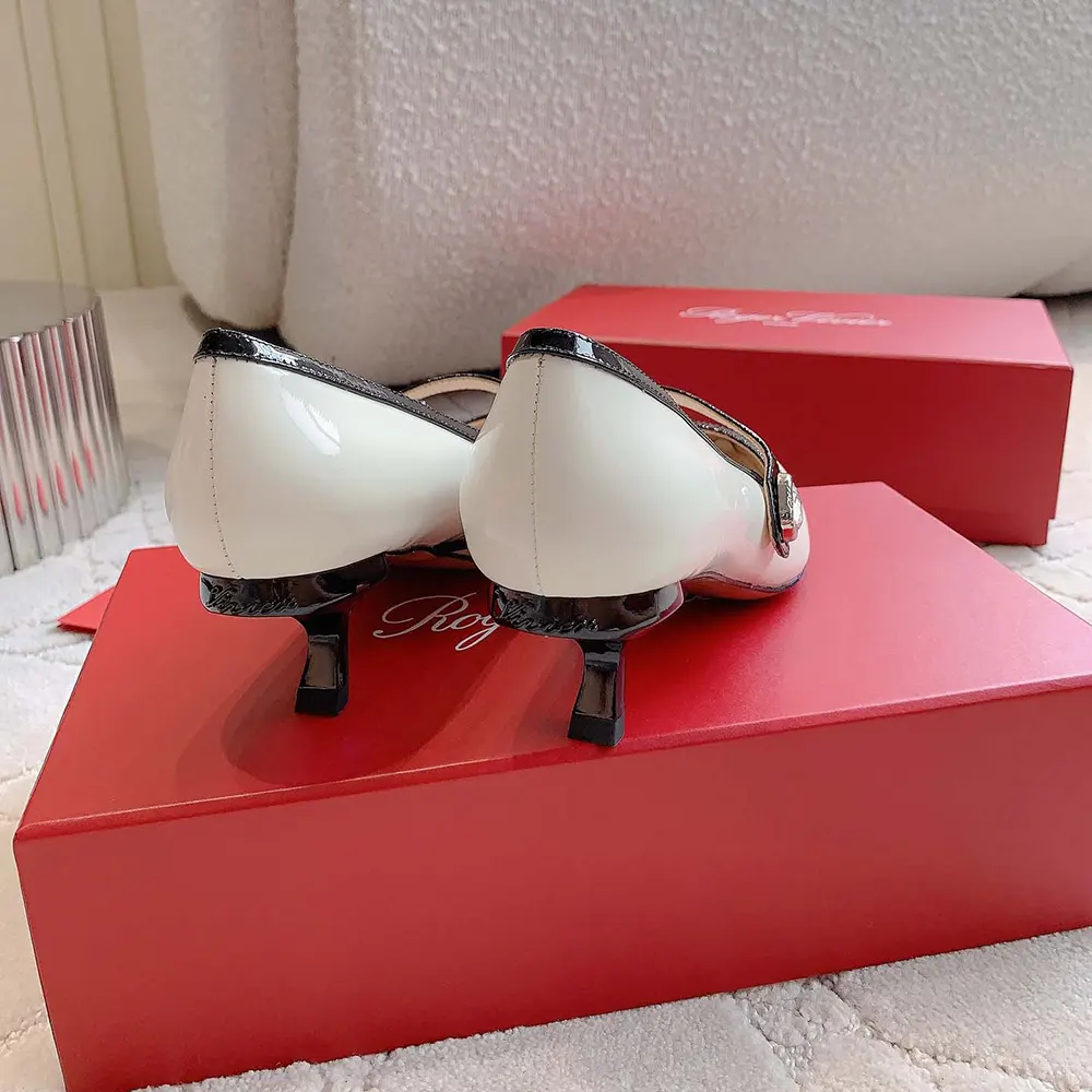Roger Vivier Women Mary Jane Virgule 55 Mules in Patent Leather-White - image 6