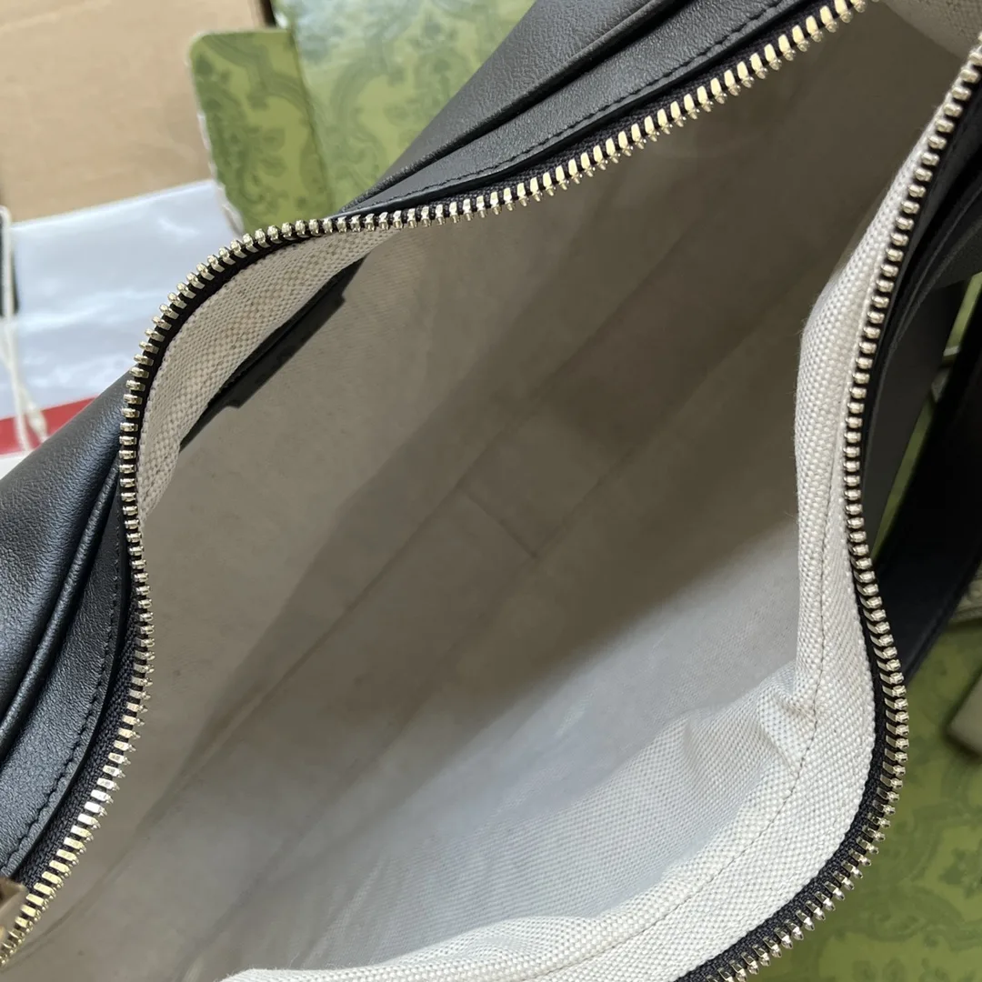 Gucci Atache Large Shoulder Bag Black - Image 9
