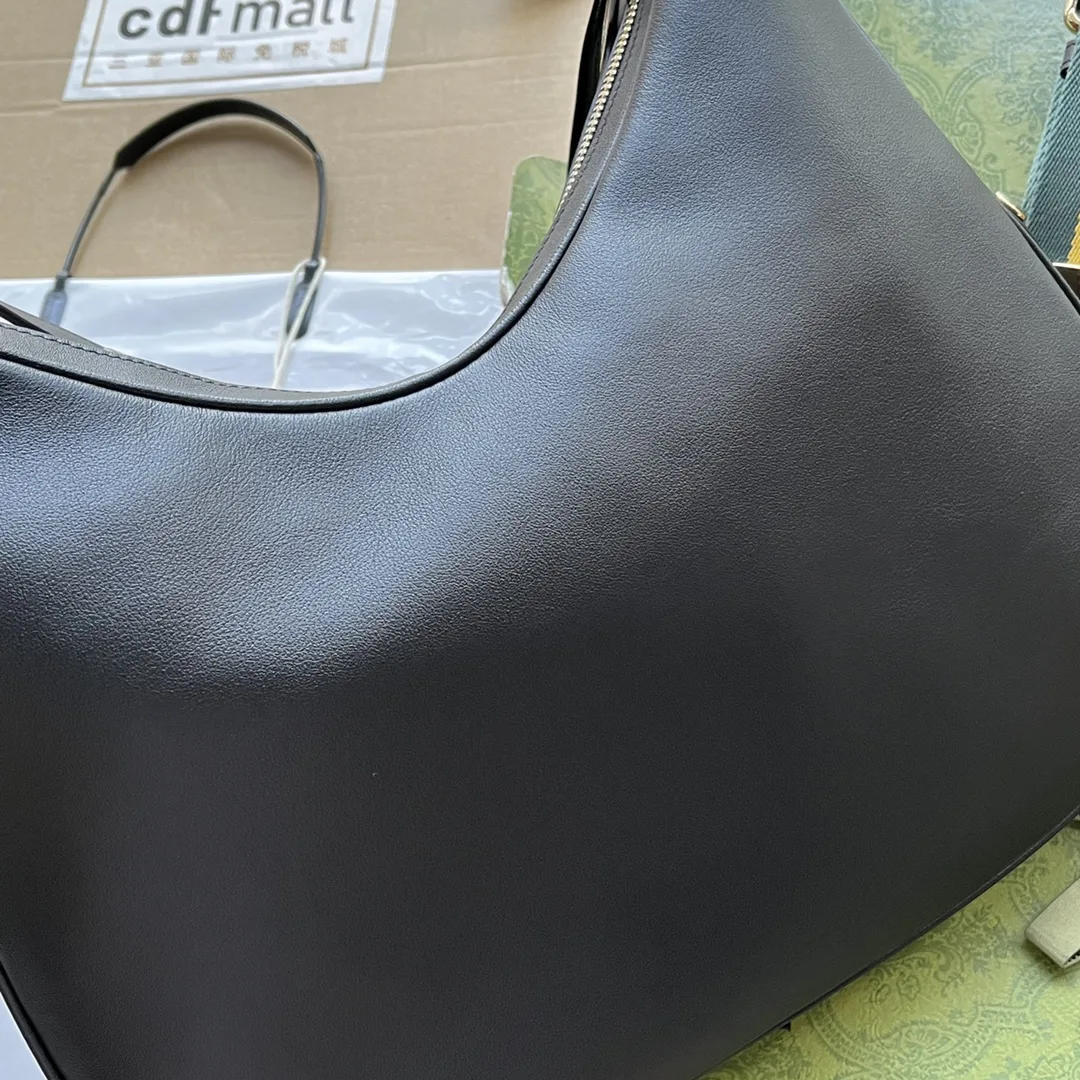 Gucci Atache Large Shoulder Bag Black - Image 4