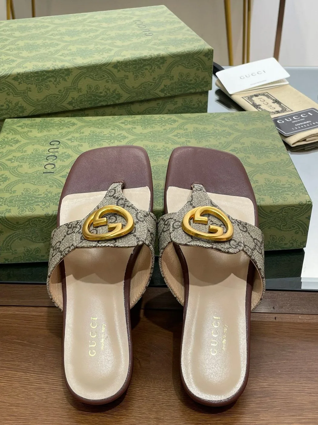Gucci Blondie Thong Sandal In Monogram Brown - Image 3