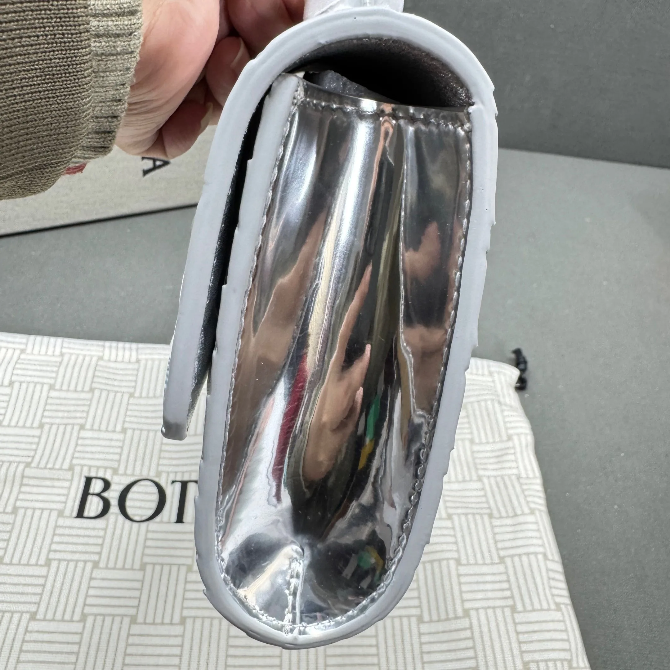 Bottega Veneta Andiamo Clutch / Silver Metallic Silver Hardware - Image 5