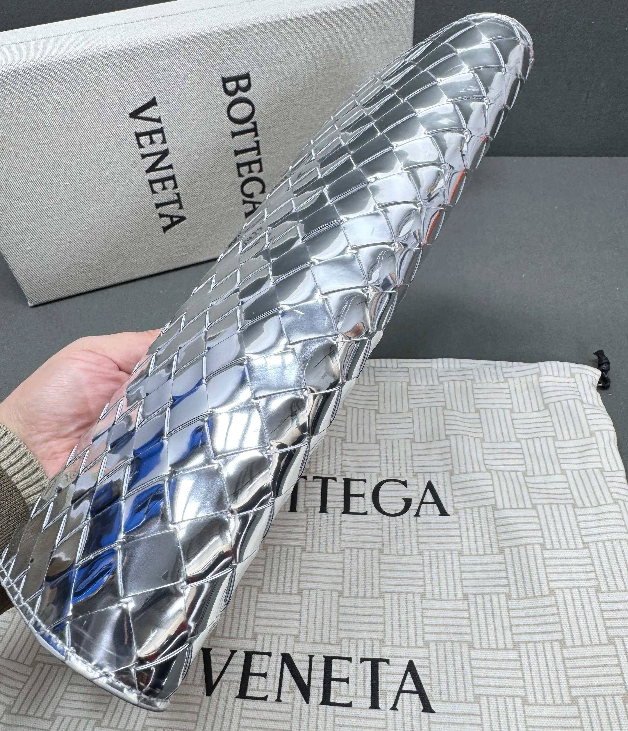 Bottega Veneta Andiamo Clutch / Silver Metallic Silver Hardware - Image 6