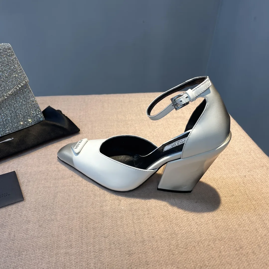 Prada Brushed Pumps White / - Image 3