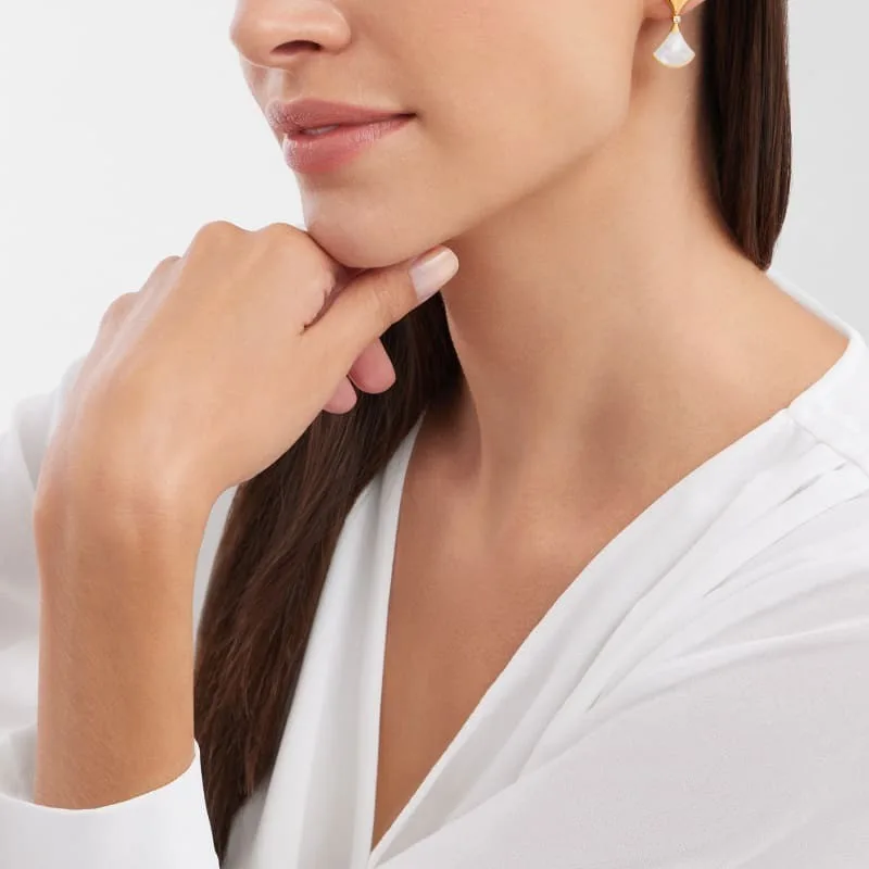 Bvlgari Divas Dream Earrings Yellow Gold - Image 3
