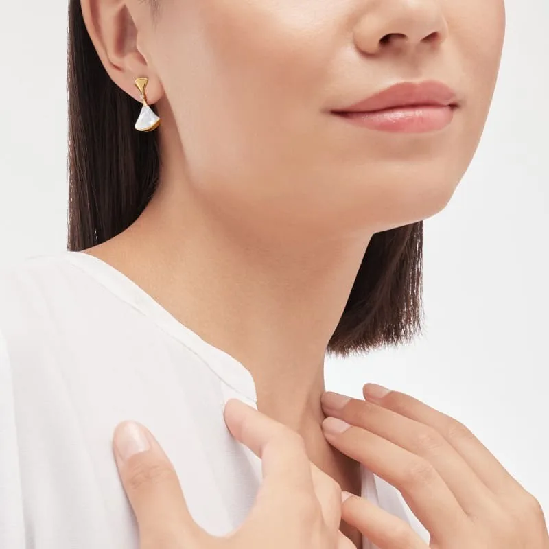 Alternative view of Bvlgari Divas Dream Earrings Yellow Gold