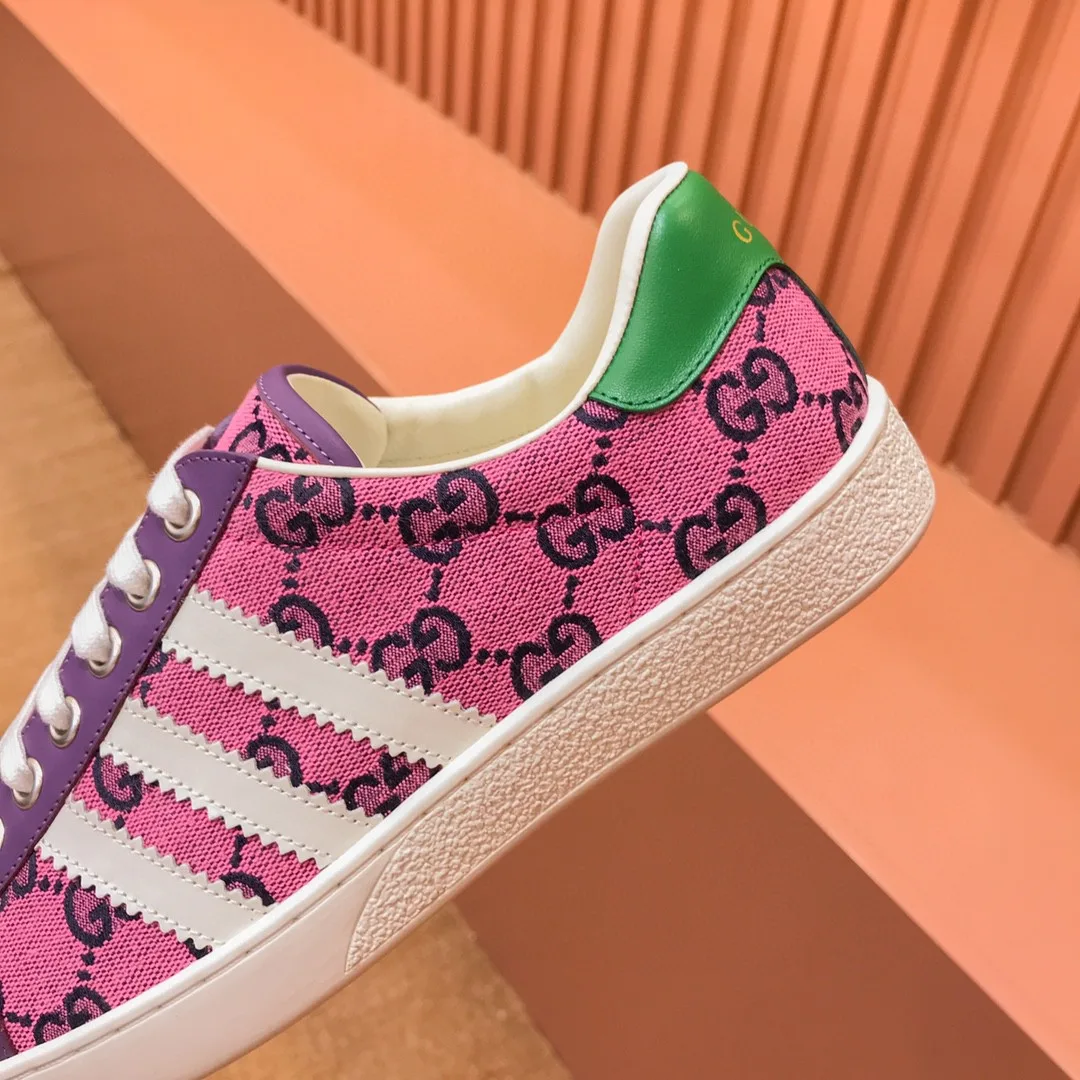 Gucci x Adidas Men’s With GG Sneakers Pink - Image 3