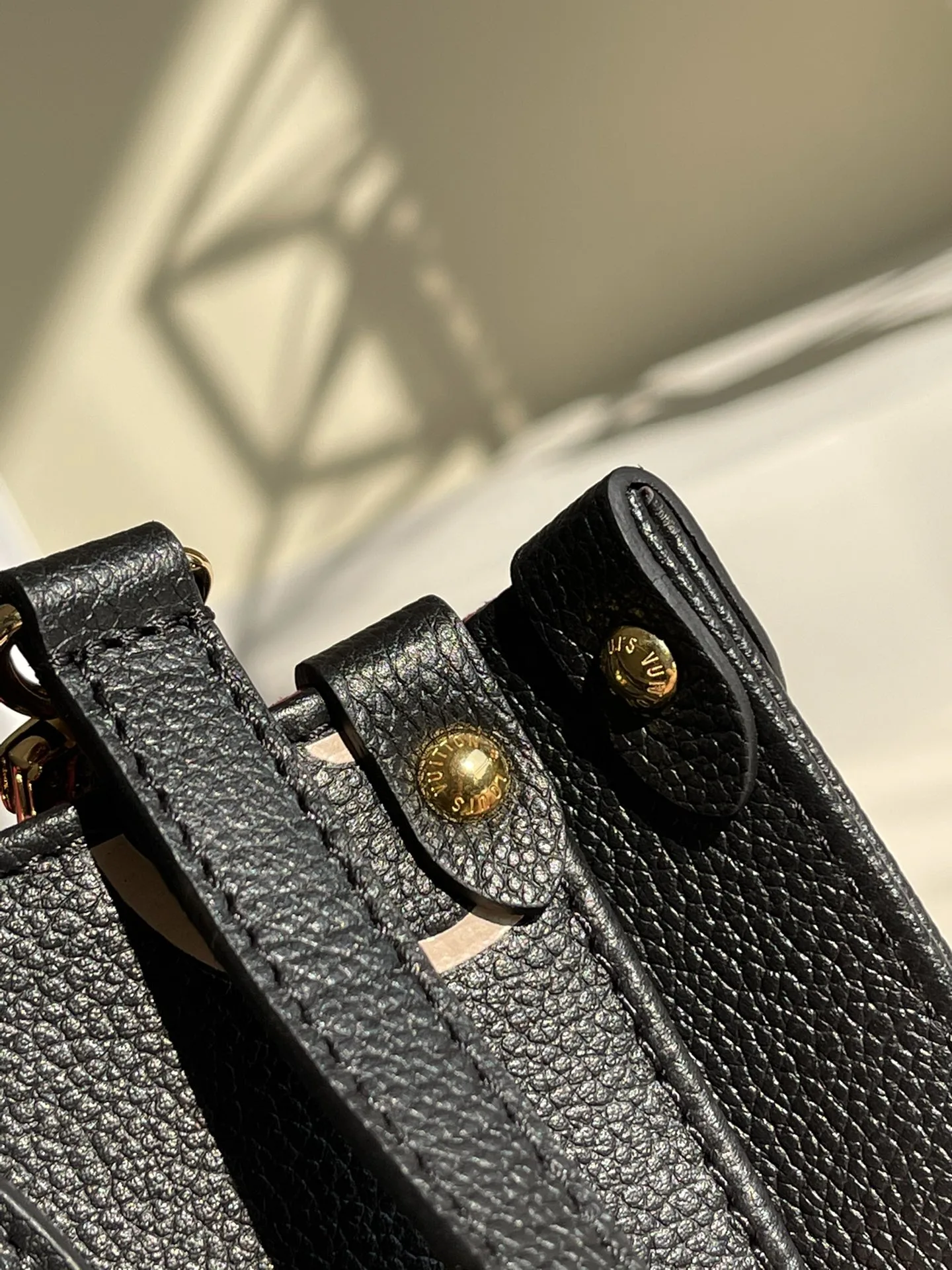Alternative view of Louis Vuitton OnTheGo PM Tote Bag / Black Gold Hardware