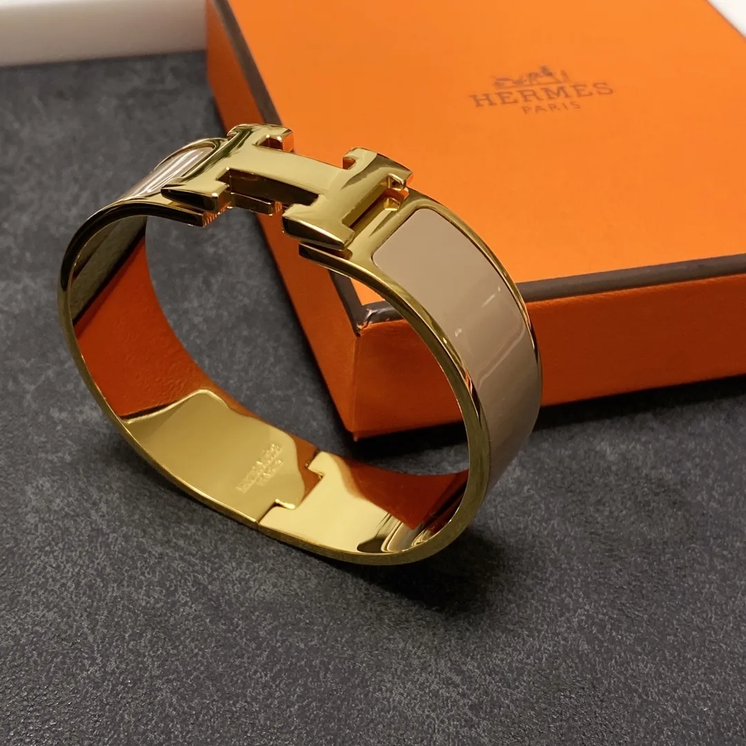 Hermes Clic H Bracelet Gold Hardware - Image 4