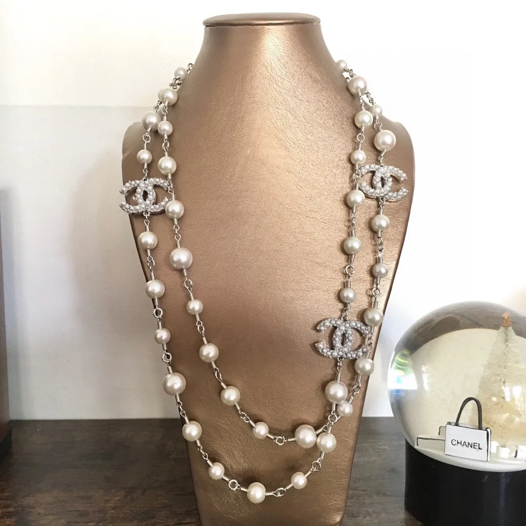 Chanel Double-CC Pearl